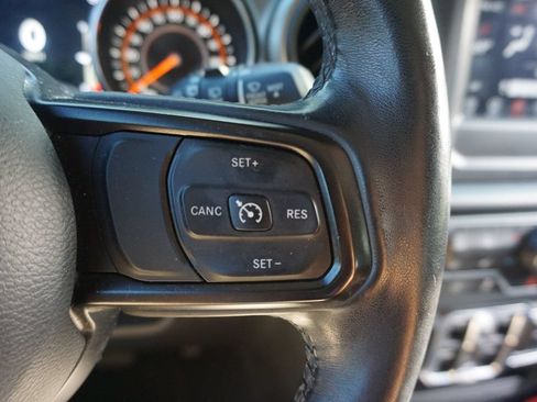 Used 2018 Jeep Wrangler Unlimited Sport S AWD/4WD image 8