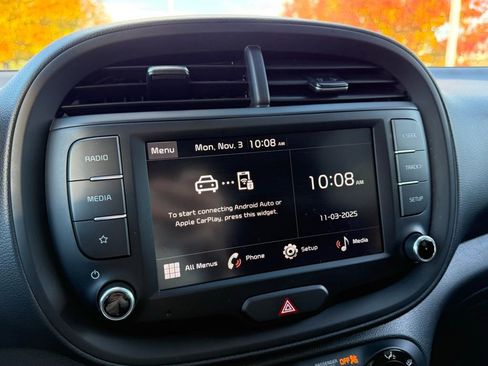 Used 2024 Kia Soul LX w/ Option Group 015 image 3