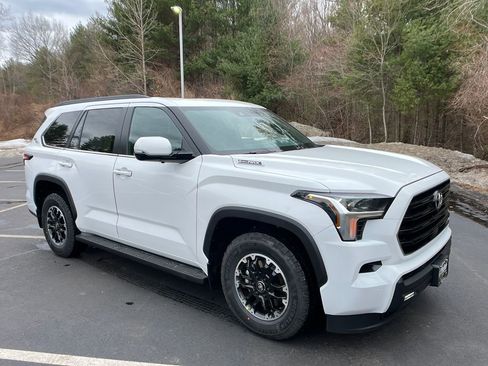 New 2026 Toyota Sequoia SR5 w/ SR5 Premium Package image 7