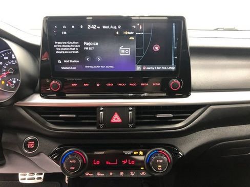 Used 2023 Kia Forte GT-Line w/ GT-Line Premium Package FWD image 19