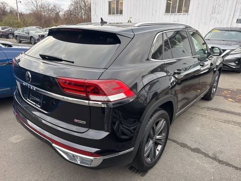 Used 2022 Volkswagen Atlas Cross Sport SEL R-Line image 4