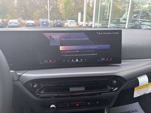 New 2026 BMW 330i xDrive Sedan w/ M Sport Package image 11