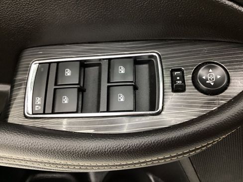 Used 2018 Chevrolet Impala LT FWD image 37