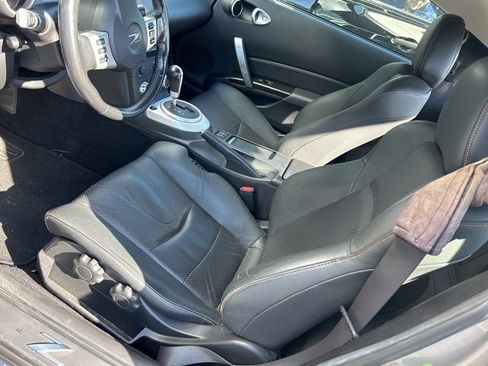 Used 2008 Nissan 350Z Touring image 17