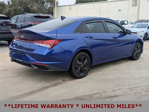 Used 2021 Hyundai Elantra SEL w/ Convenience Package image 6