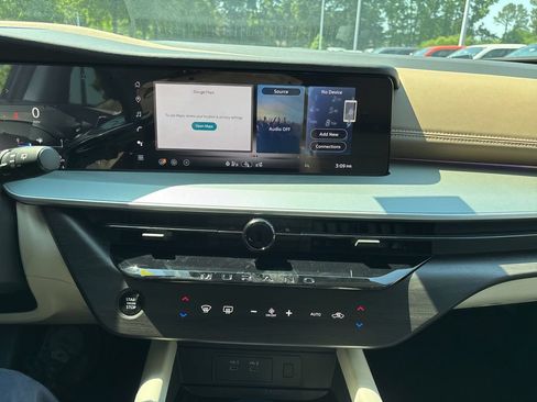 New 2026 Nissan Murano Platinum w/ Cargo Package AWD/4WD image 11