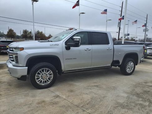 Used 2023 Chevrolet Silverado 2500 High Country w/ LPO, Hitch Package image 3