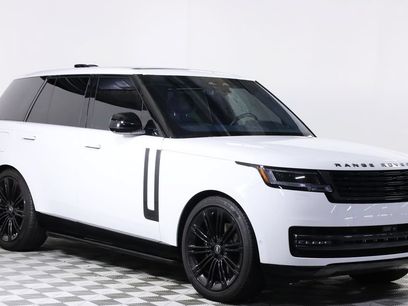 Used 2025 Land Rover Range Rover SE