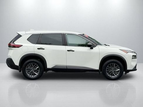 Used 2021 Nissan Rogue S FWD image 8
