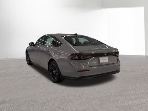 New 2025 Honda Accord SE image 31