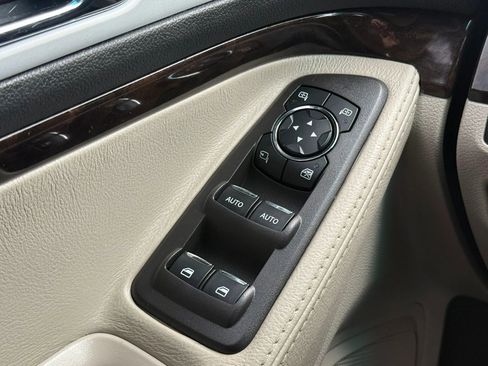 Used 2015 Ford Explorer Limited w/ Equipment Group 301A AWD/4WD image 37