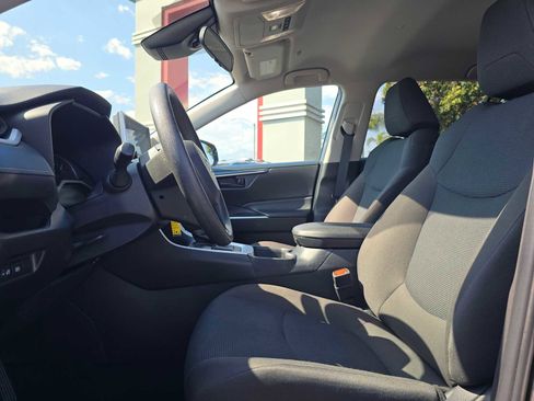 Used 2025 Toyota RAV4 LE FWD image 22