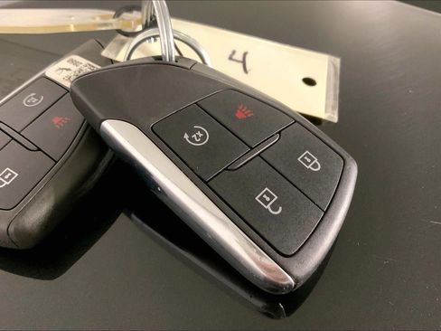 Used 2025 Buick Envision Sport Touring AWD/4WD image 12