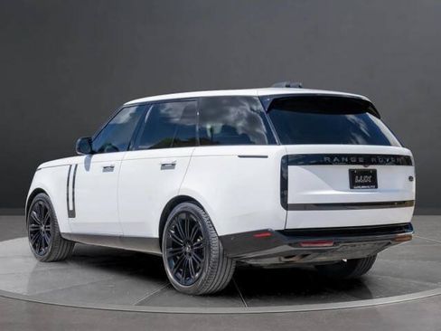 Used 2023 Land Rover Range Rover SE AWD/4WD image 4