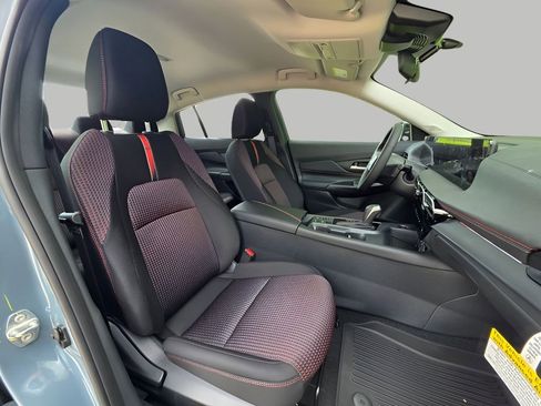 New 2026 Nissan Sentra SR FWD image 10