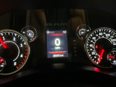 Used 2024 RAM 2500 Tradesman w/ Chrome Appearance Group image 10