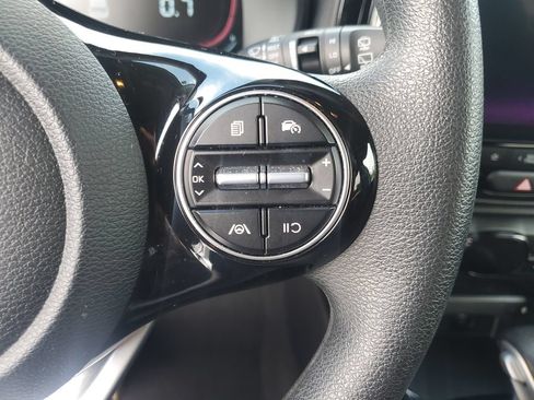 Used 2025 Kia Soul S FWD image 14