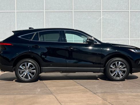 Certified 2024 Toyota Venza LE image 3