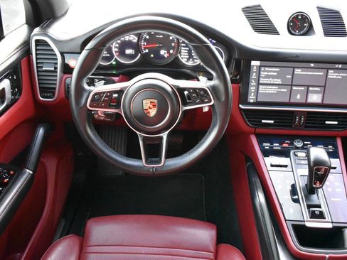 Used 2019 Porsche Cayenne AWD/4WD image 13