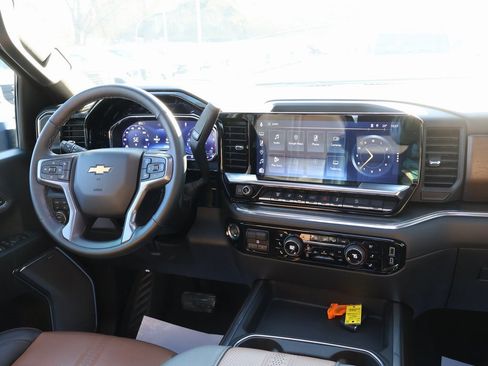 Certified 2025 Chevrolet Silverado 2500 High Country w/ High Country Premium Package image 33