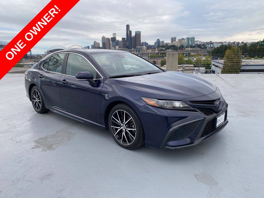 Used 2021 Toyota Camry SE w/ Cold Weather Package AWD/4WD 360° Tour