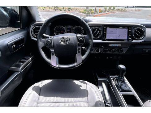 Used 2023 Toyota Tacoma SR5 w/ Technology Package AWD/4WD image 5