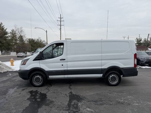Used 2016 Ford Transit 250 130 Low Roof image 4
