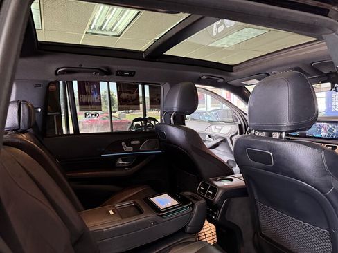 Used 2020 Mercedes-Benz GLS 580 4MATIC image 31