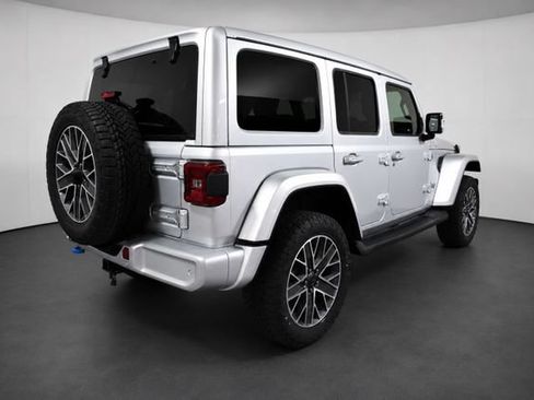 Used 2024 Jeep Wrangler High Altitude AWD/4WD image 4