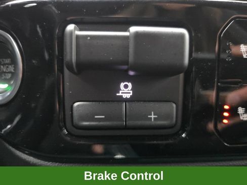Used 2025 Chevrolet Silverado 1500 RST w/ Z71 Off-Road Package AWD/4WD image 37