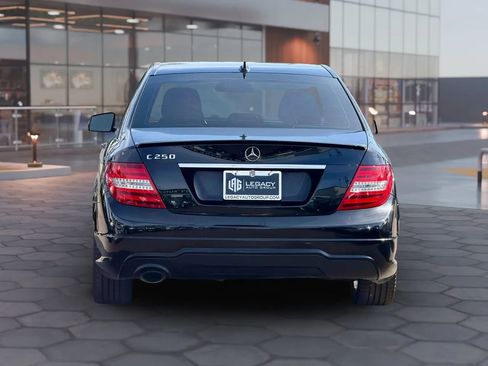 Used 2013 Mercedes-Benz C 250 Sedan image 2
