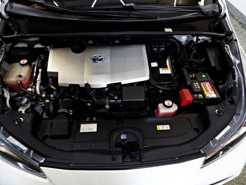 Used 2019 Toyota Prius LE FWD image 22