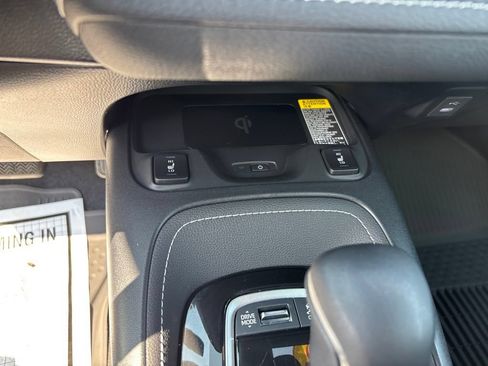 Used 2025 Toyota Corolla XSE FWD image 29