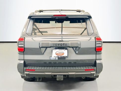 New 2026 Toyota 4Runner SR5 AWD/4WD image 5