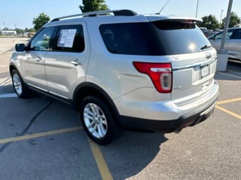 Used 2014 Ford Explorer XLT w/ Equipment Group 202A AWD/4WD image 14