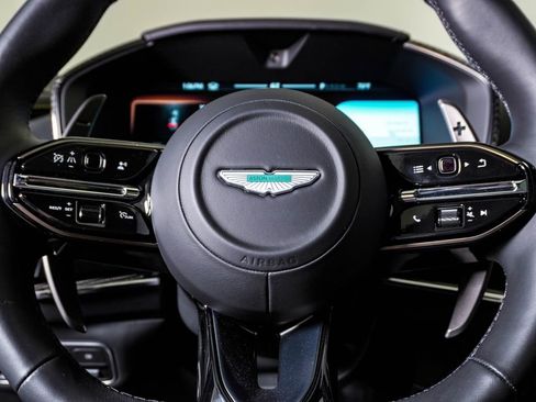 Used 2025 Aston Martin DBX 707 image 26