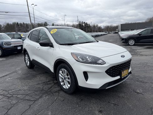 Certified 2022 Ford Escape SE w/ Convenience Package image 9
