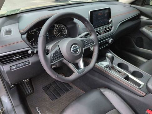 Used 2022 Nissan Altima 2.0 SR image 30