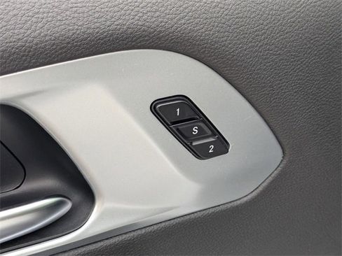 New 2026 Chrysler Pacifica Limited w/ Trailer Tow Group image 12