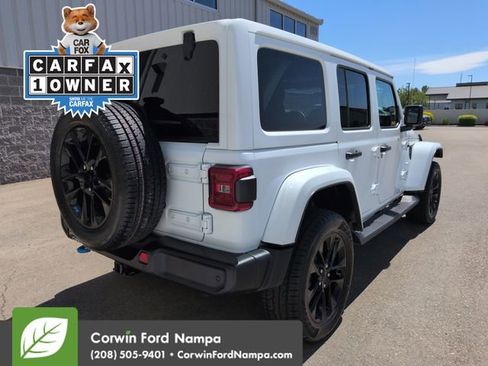 Used 2022 Jeep Wrangler Unlimited Sahara w/ Cold Weather Group AWD/4WD image 3