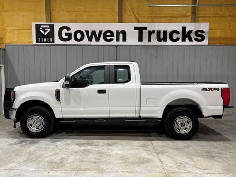 Used 2020 Ford F250 XL w/ Power Equipment Group image 2