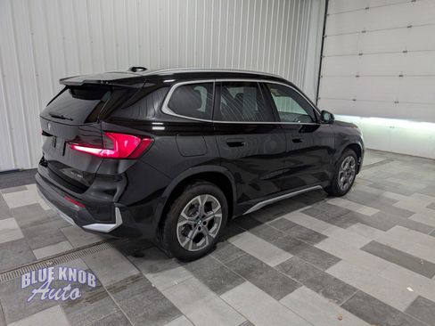 Used 2025 BMW X1 xDrive28i image 4