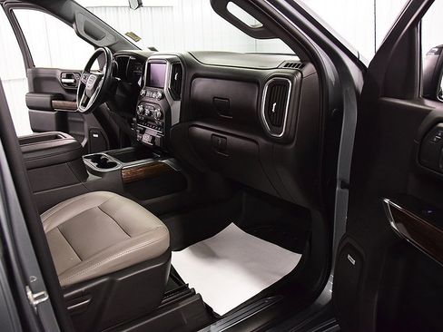 Used 2021 GMC Sierra 1500 Elevation w/ Preferred Package image 31