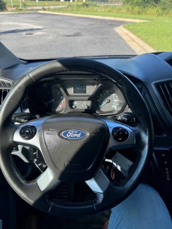 Used 2015 Ford Transit 150 130 Low Roof w/ Exterior Upgrade Package RWD image 16
