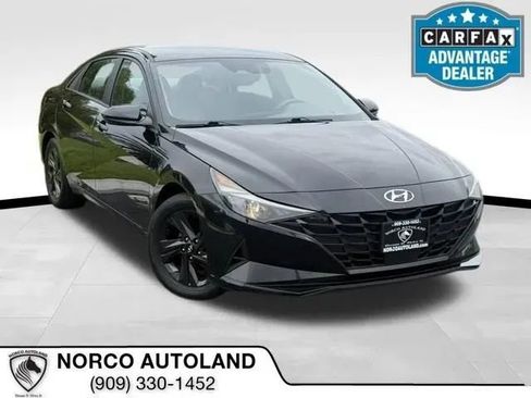 Used 2023 Hyundai Elantra SEL FWD image 1