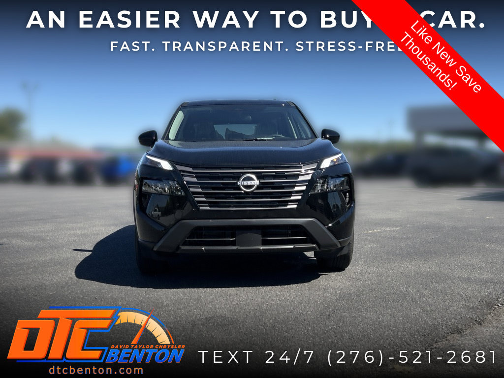 Used 2026 Nissan Rogue SV FWD image 2