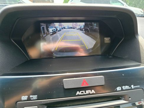 Used 2013 Acura ILX w/ Technology Package FWD image 24