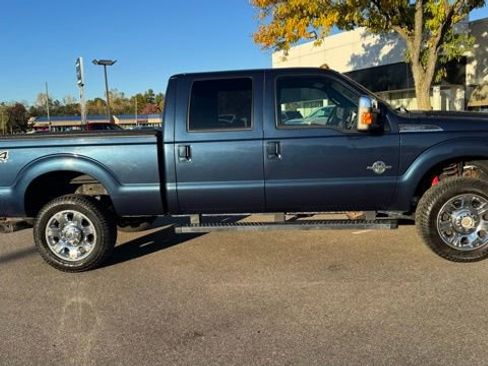 Used 2015 Ford F250 Lariat w/ Chrome Package image 9