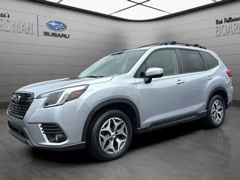 Used 2023 Subaru Forester Premium AWD/4WD image 10