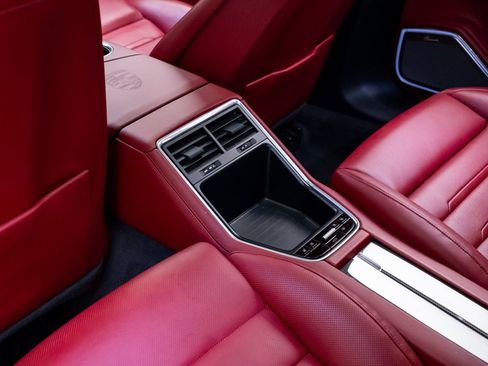 Used 2023 Porsche Panamera Turbo S w/ Assistance Package image 19